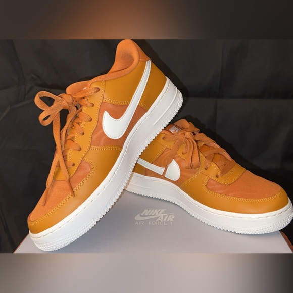 Nike (GS) Air Force 1 LV8 2 Monarch/Sail- 7Y/W8.5 - Picture 5 of 15